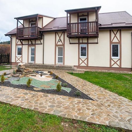 Котедж "Під Горбком" Korchin Exterior foto