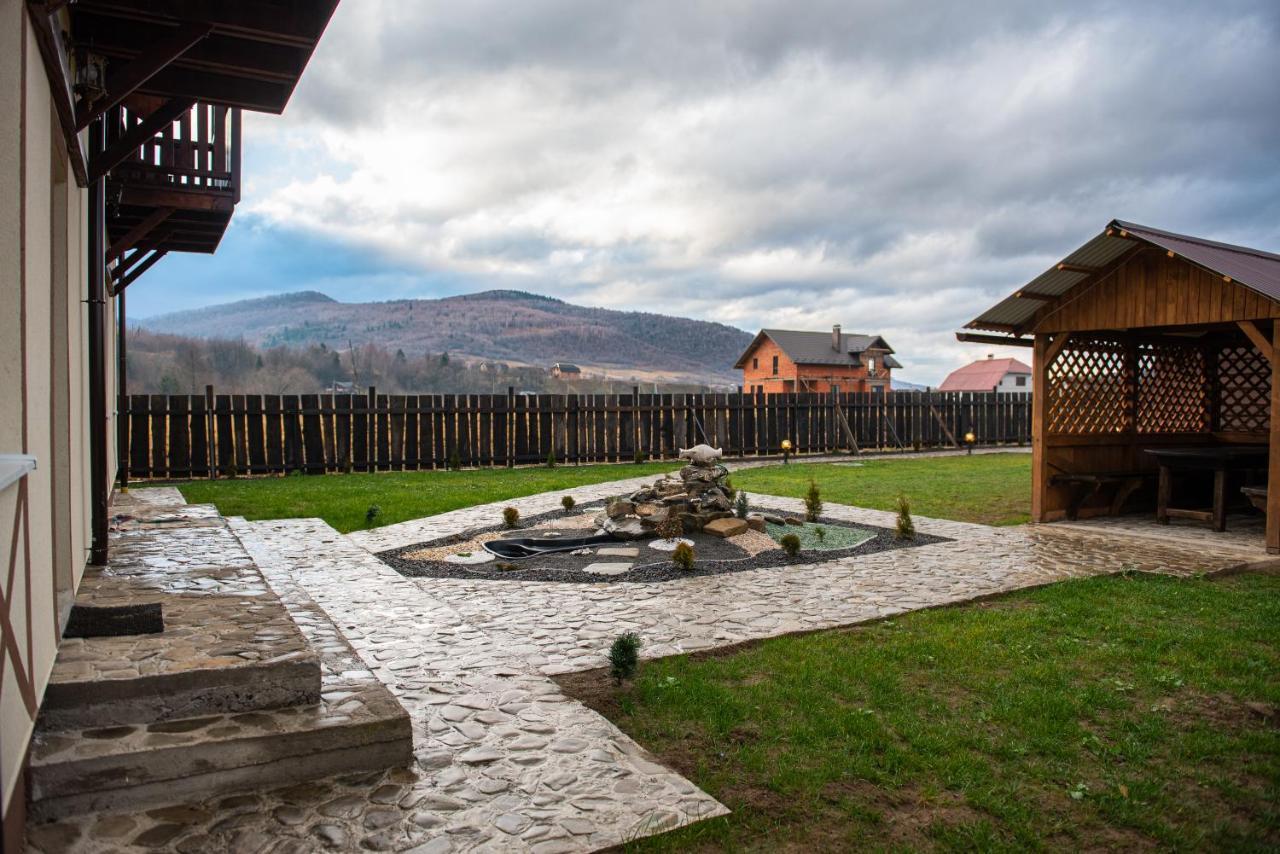 Котедж "Під Горбком" Korchin Exterior foto